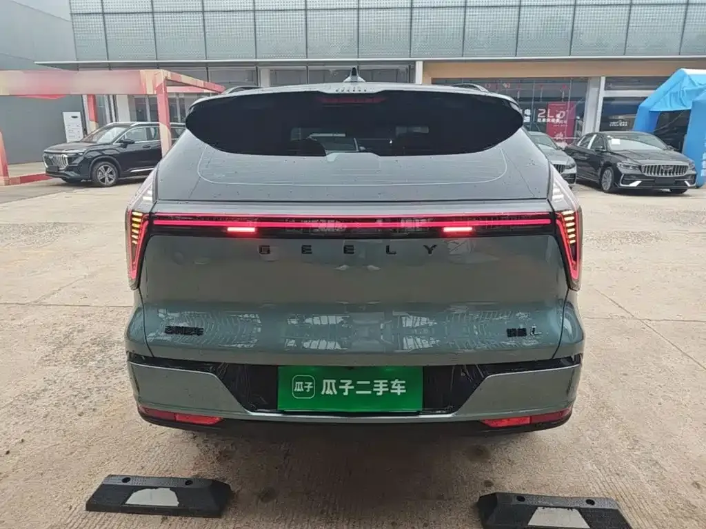 Geely Boyue L — фото 9