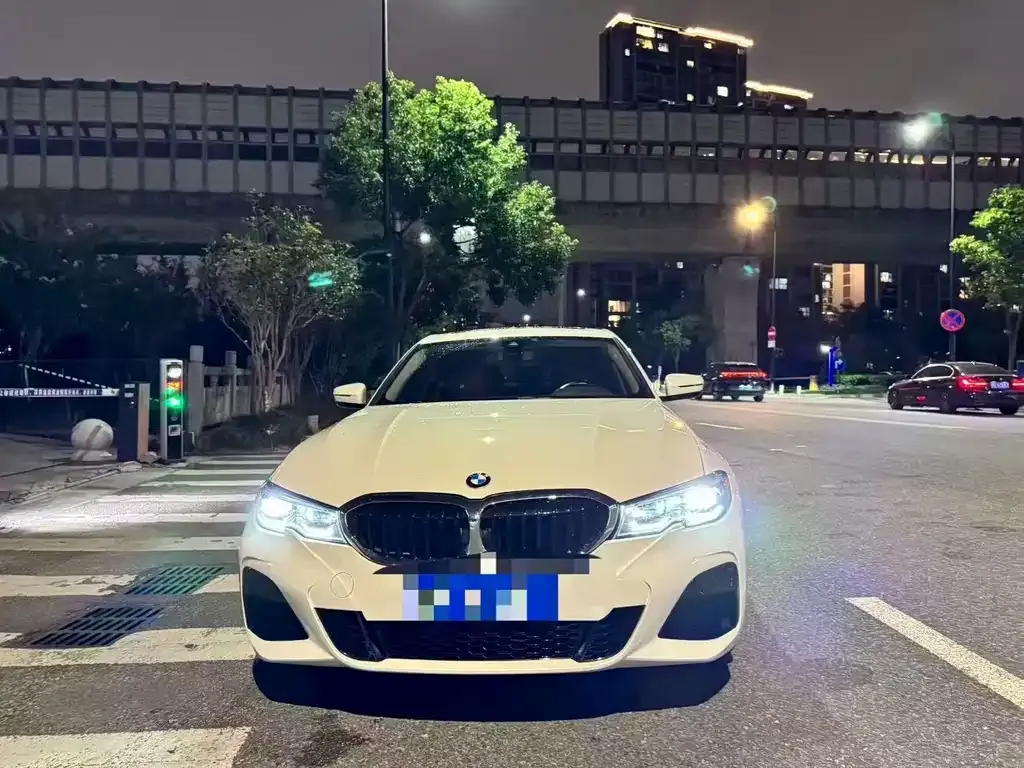 BMW 3 Series — фото 1
