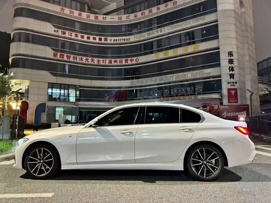 BMW 3 Series — фото 10