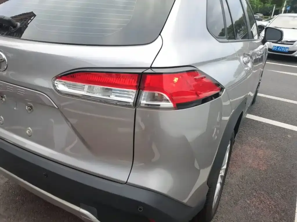 Toyota Corolla Cross — фото 10