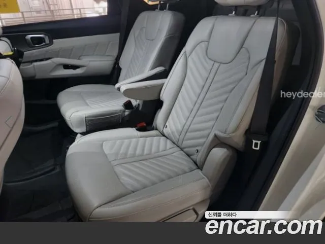 Kia Sorento — фото 4
