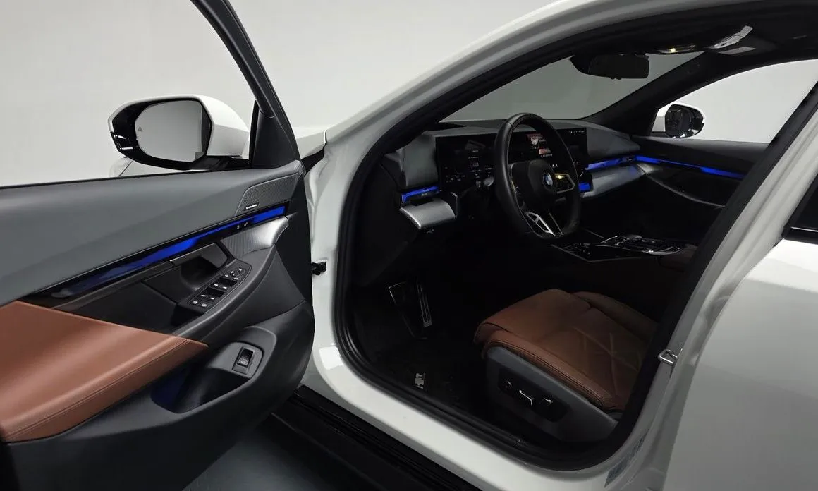 BMW 5-Series — фото 7