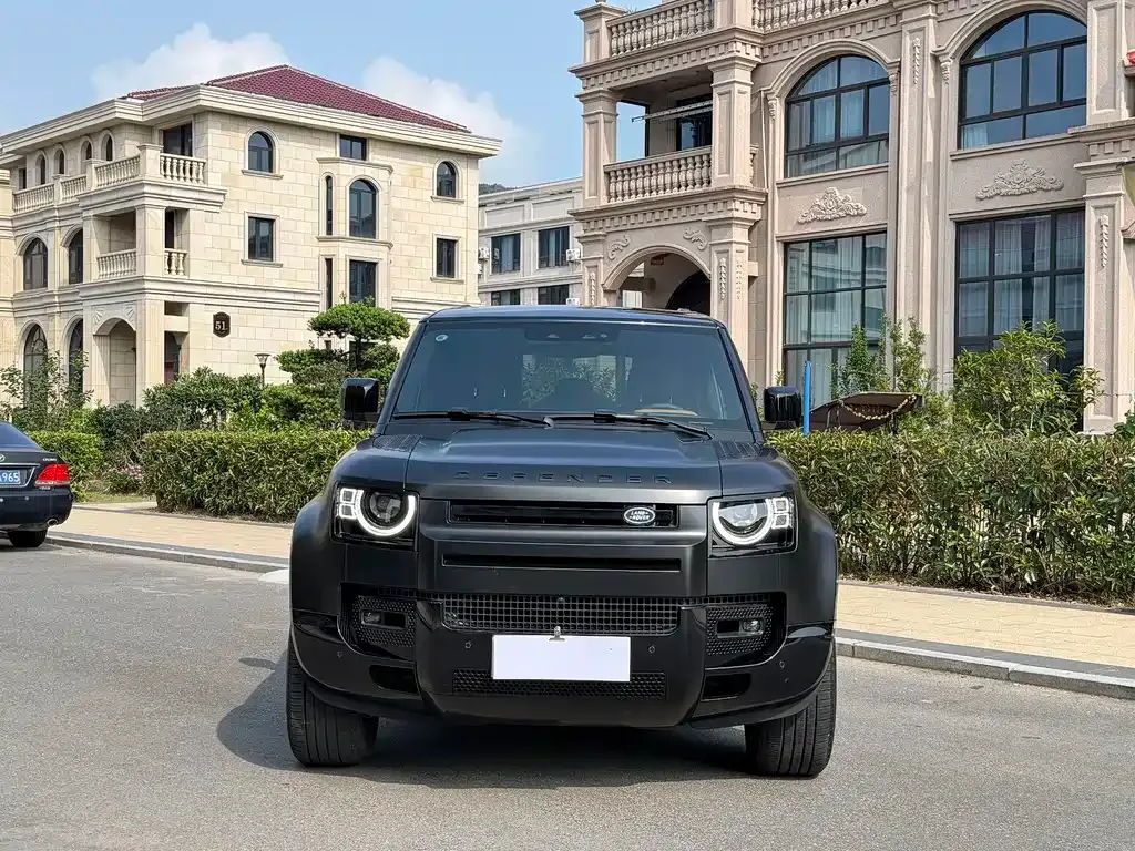 Land Rover Defender — фото 10