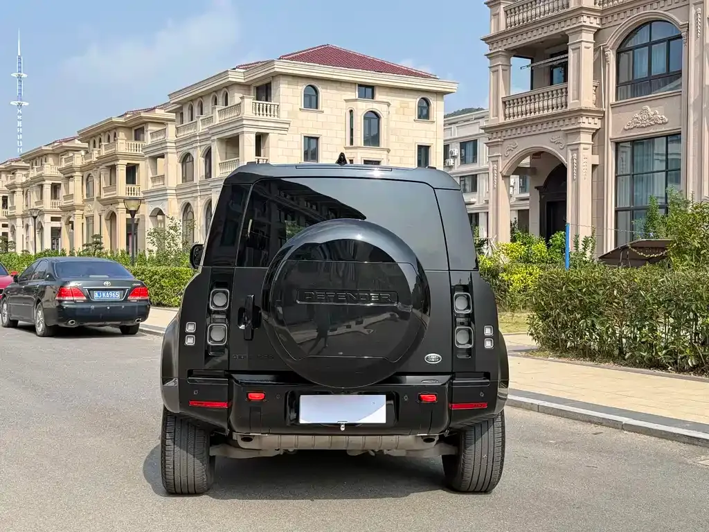 Land Rover Defender — фото 9