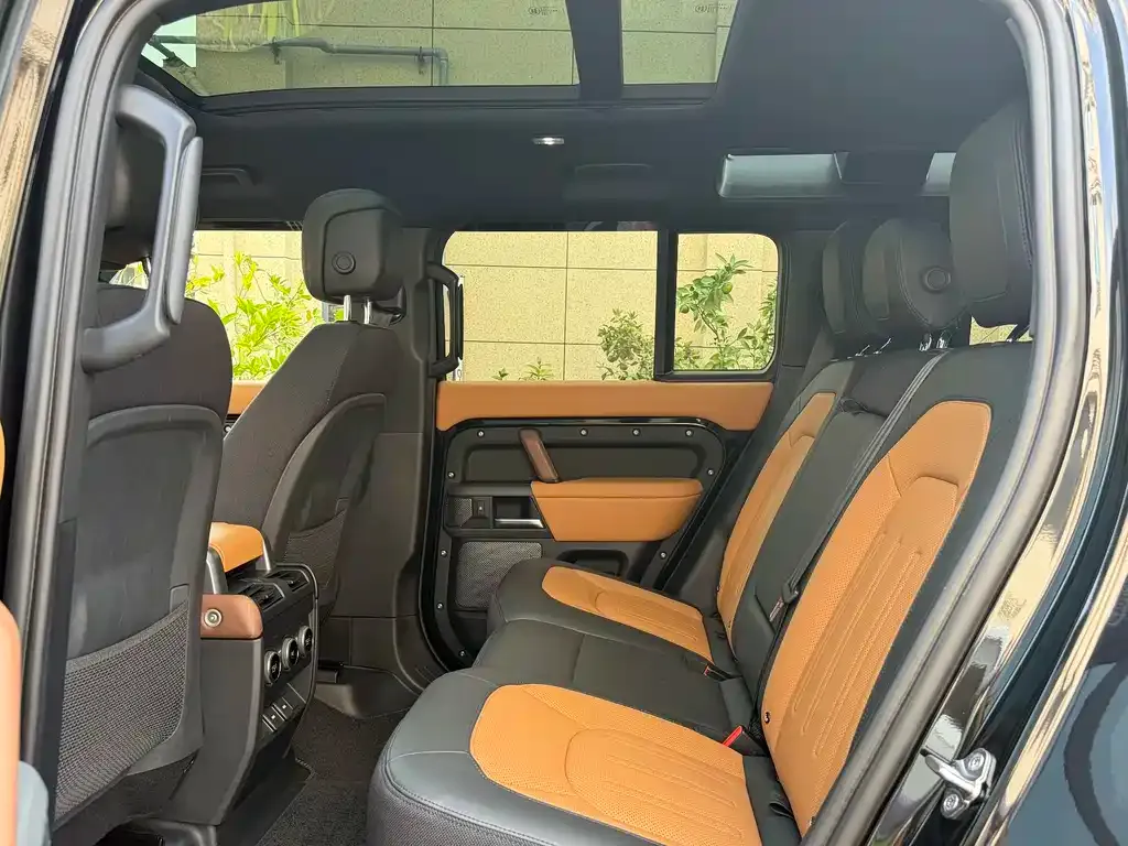 Land Rover Defender — фото 2