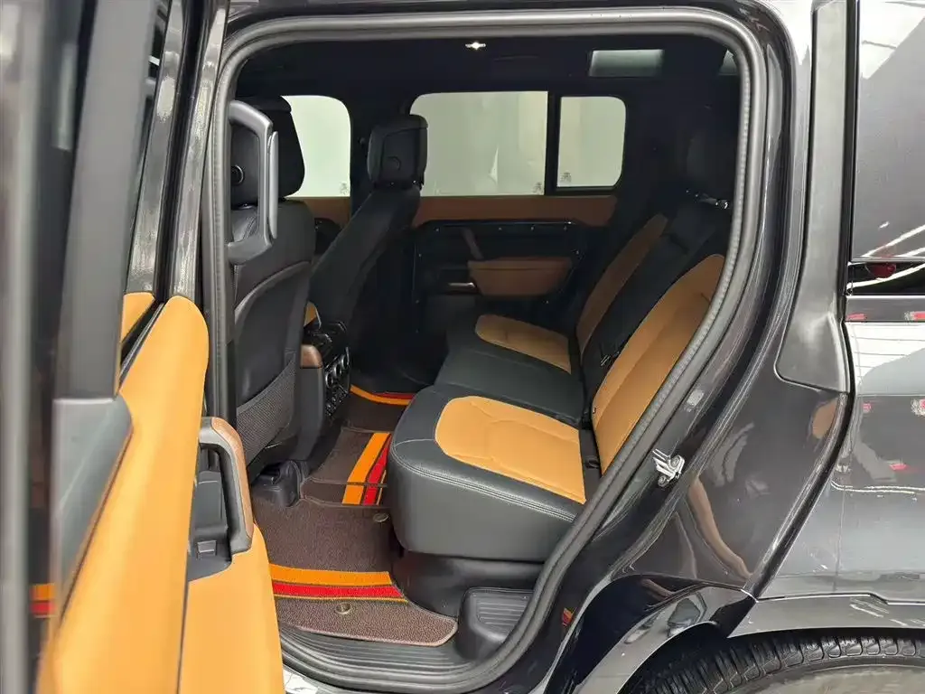 Land Rover Defender — фото 4
