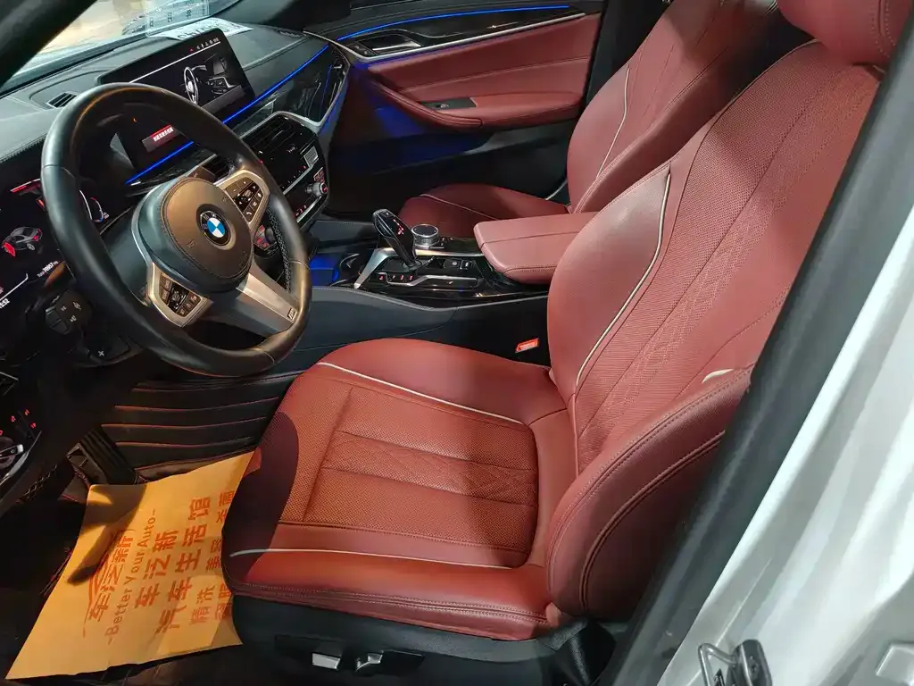 BMW 5 Series — фото 10