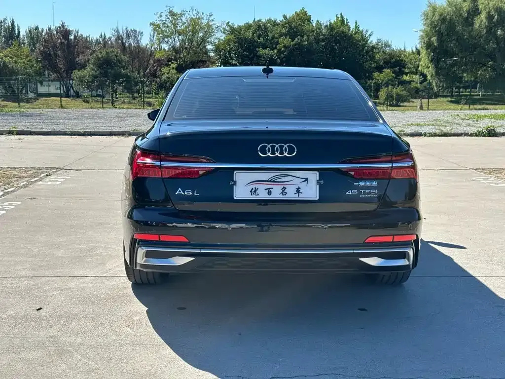 Audi A6L — фото 8