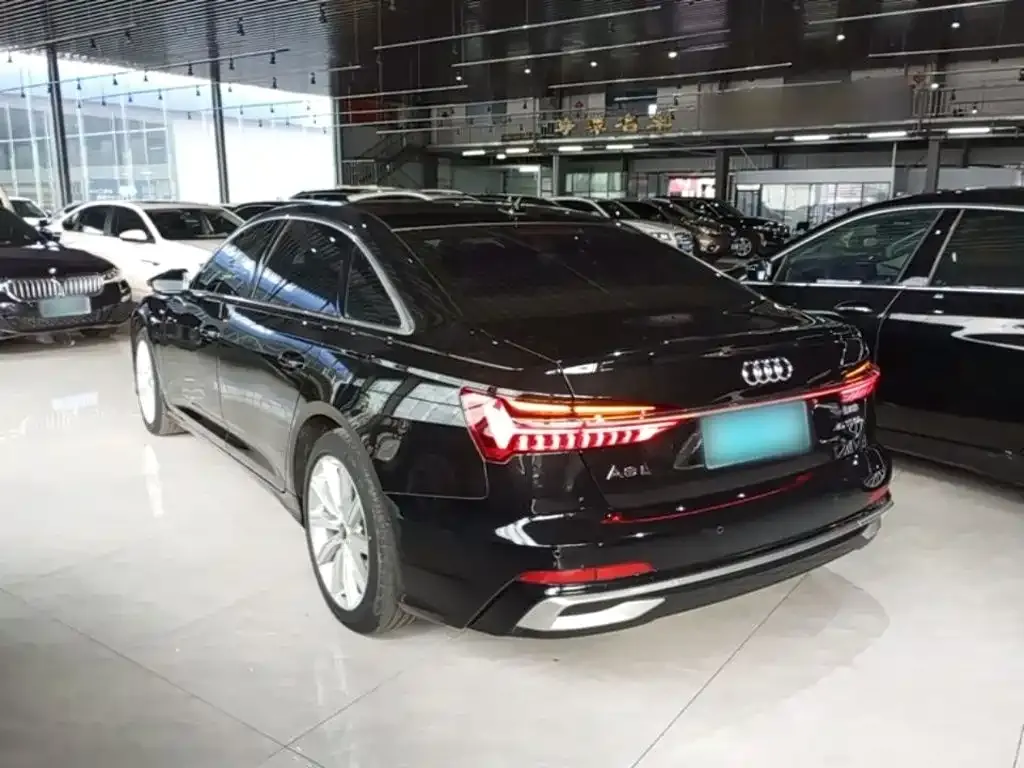 Audi A6L — фото 5