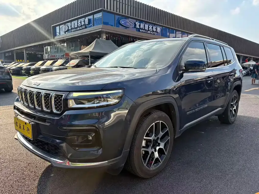 Jeep Grand Commander — фото 1