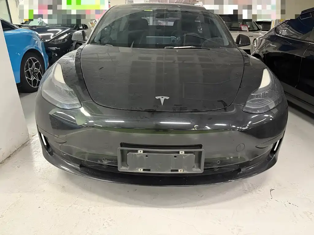 Tesla Model 3 — фото 3