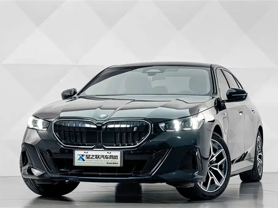 BMW i5 — фото 8
