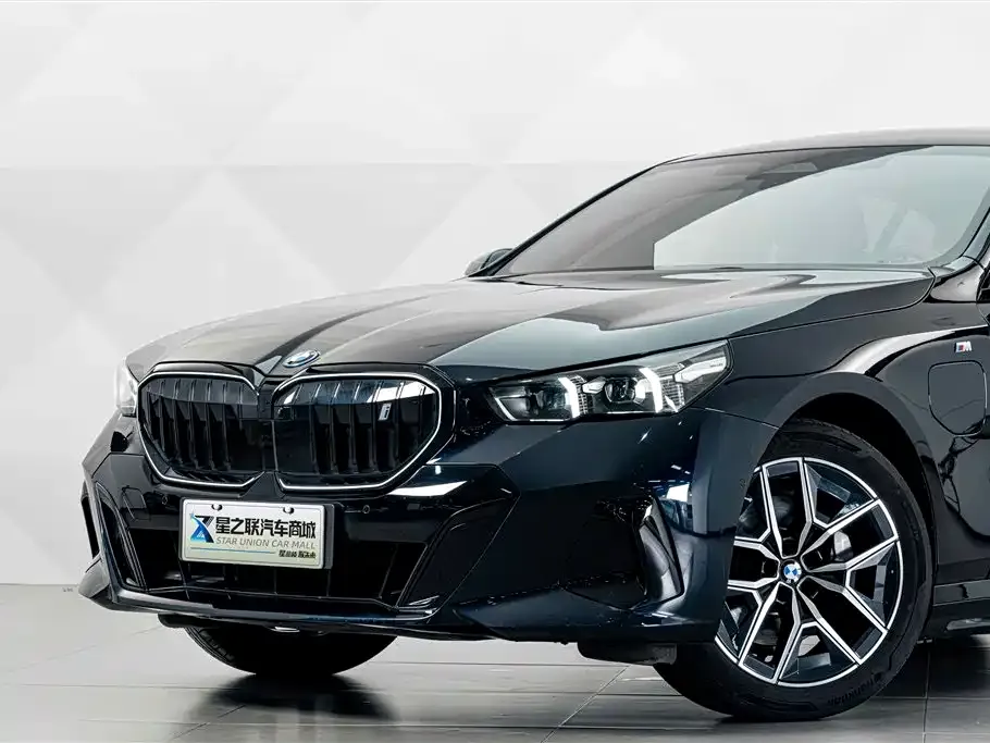 BMW i5 — фото 7