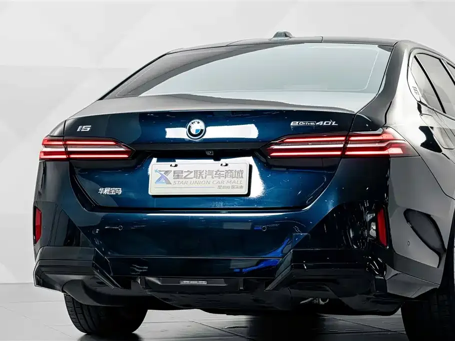 BMW i5 — фото 6