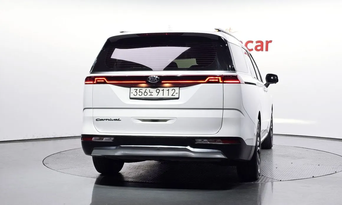 Kia Carnival — фото 2