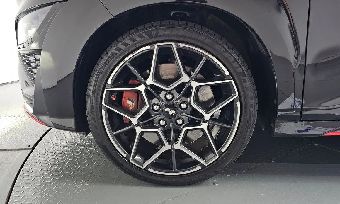 Hyundai Kona — фото 8