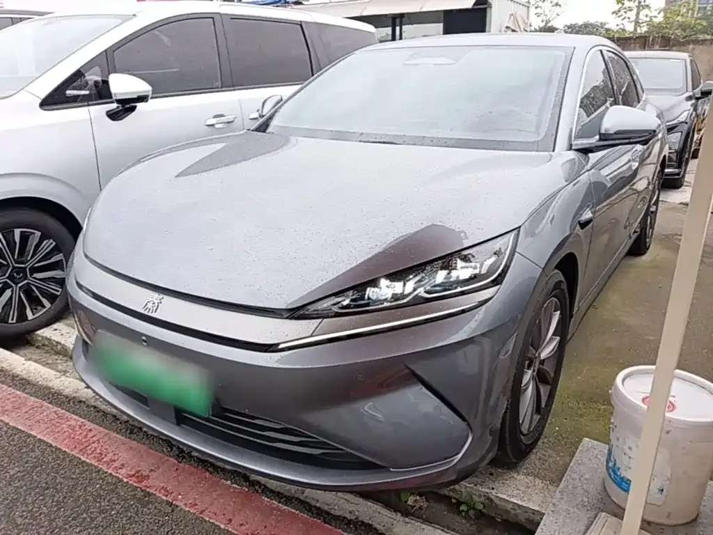 BYD Qin L — фото 1