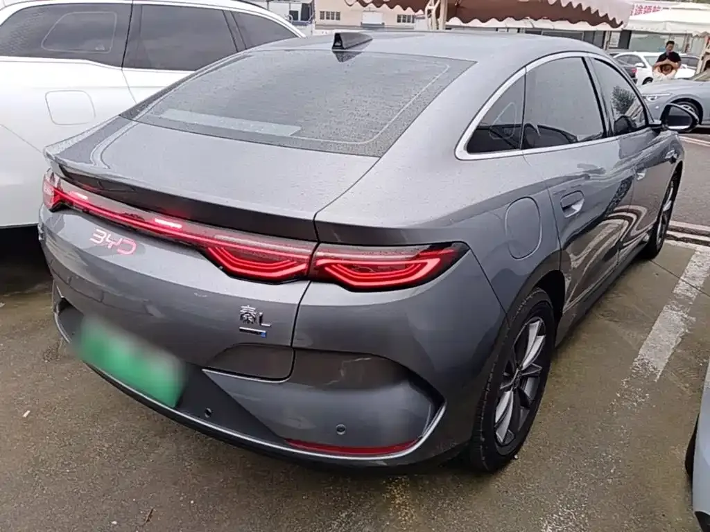 BYD Qin L — фото 3