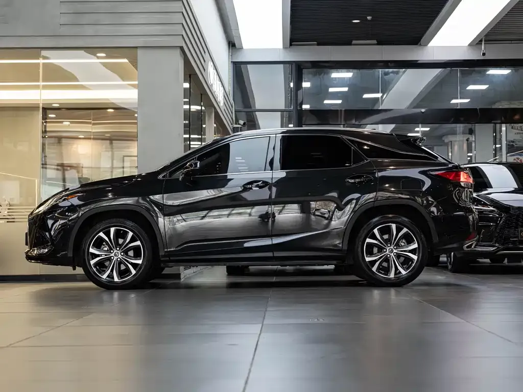 Lexus RX — фото 5