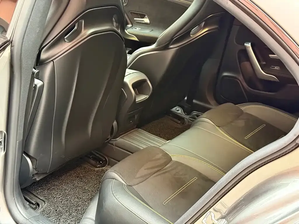 Mercedes-Benz CLA AMG — фото 10