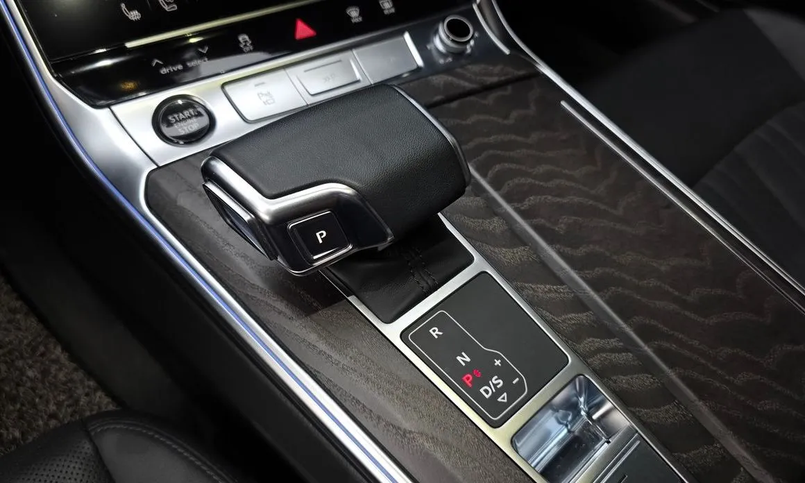 Audi A6 — фото 6