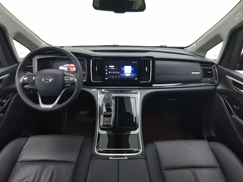 GAC Motor Trumpchi M8 — фото 10