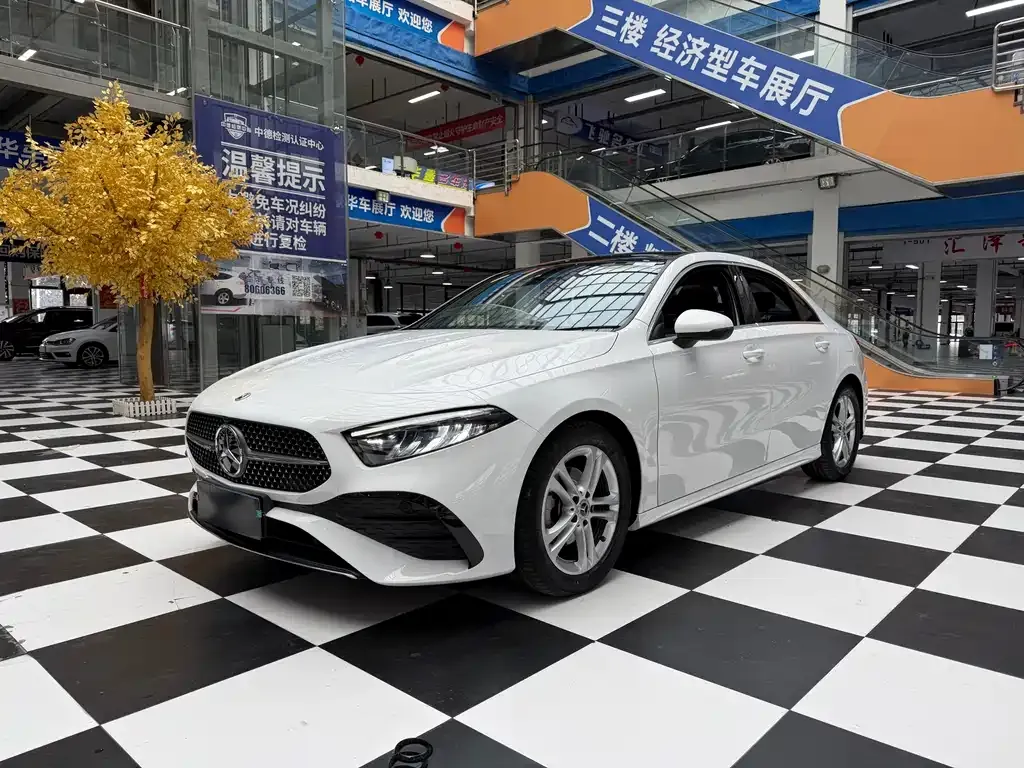 Mercedes-Benz A-Class — фото 1