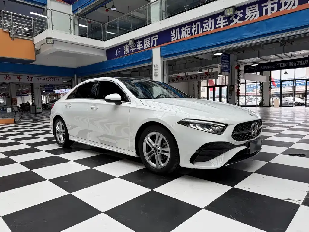 Mercedes-Benz A-Class — фото 10