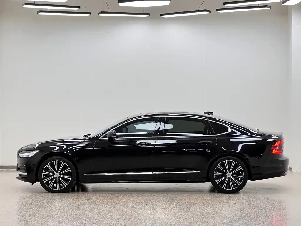 Volvo S90 — фото 8