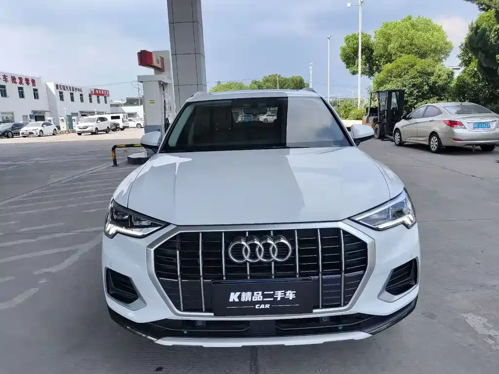 Audi Q3 — фото 10