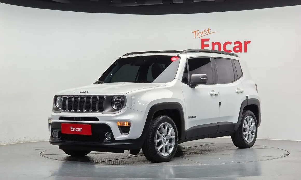 Jeep Renegade — фото 1