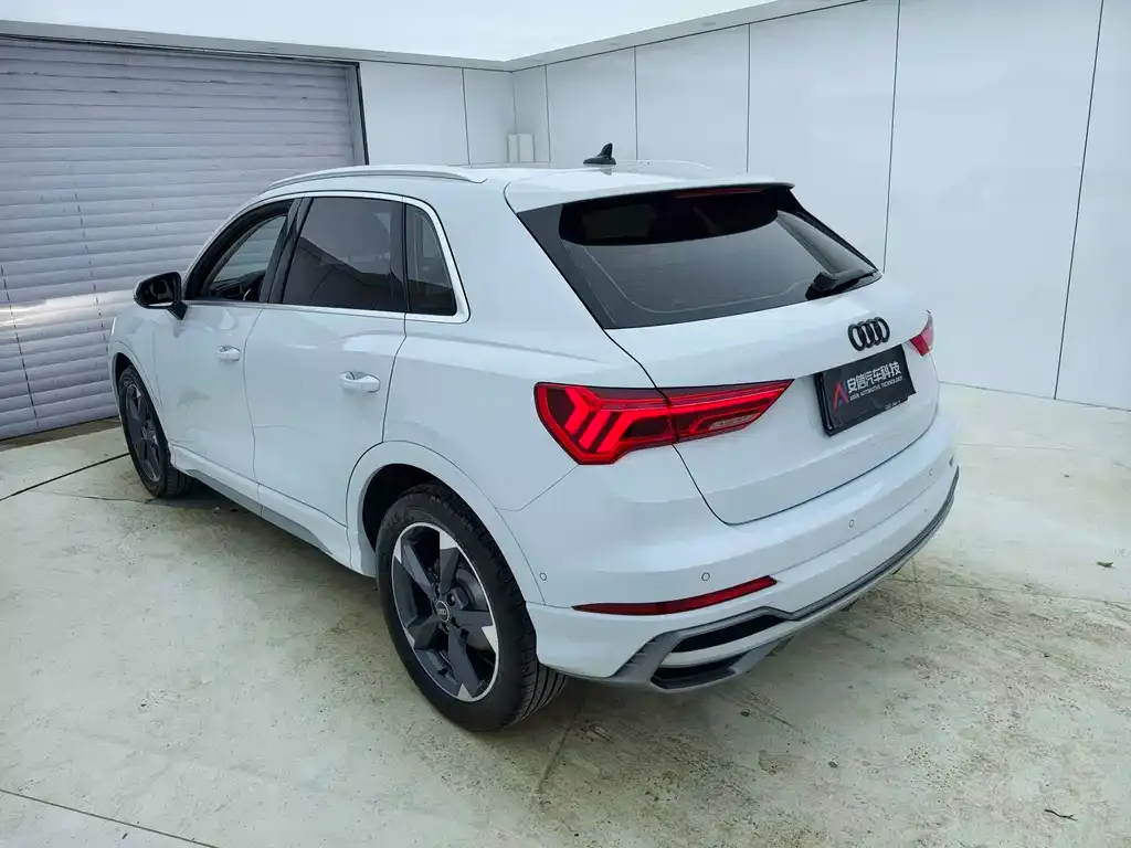 Audi Q3 — фото 2