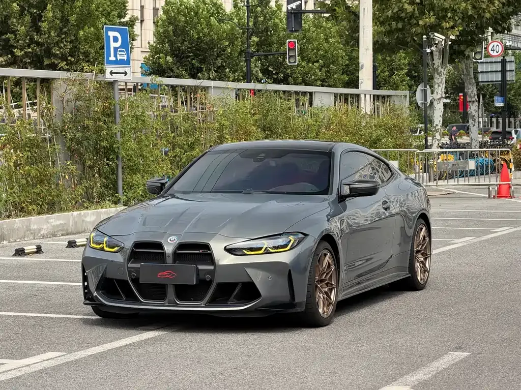 BMW M4 — фото 1