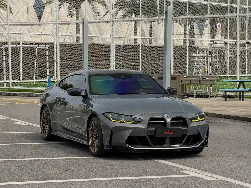 BMW M4 — фото 4