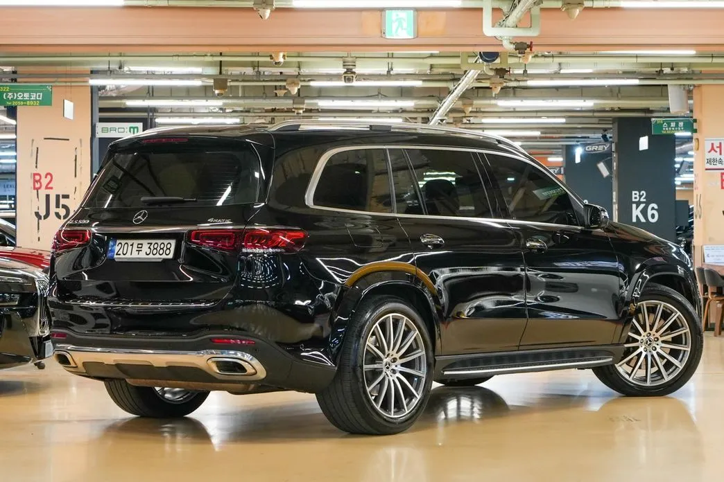 Mercedes-Benz GLS-Class — фото 9