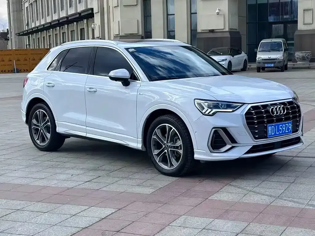 Audi Q3 — фото 4