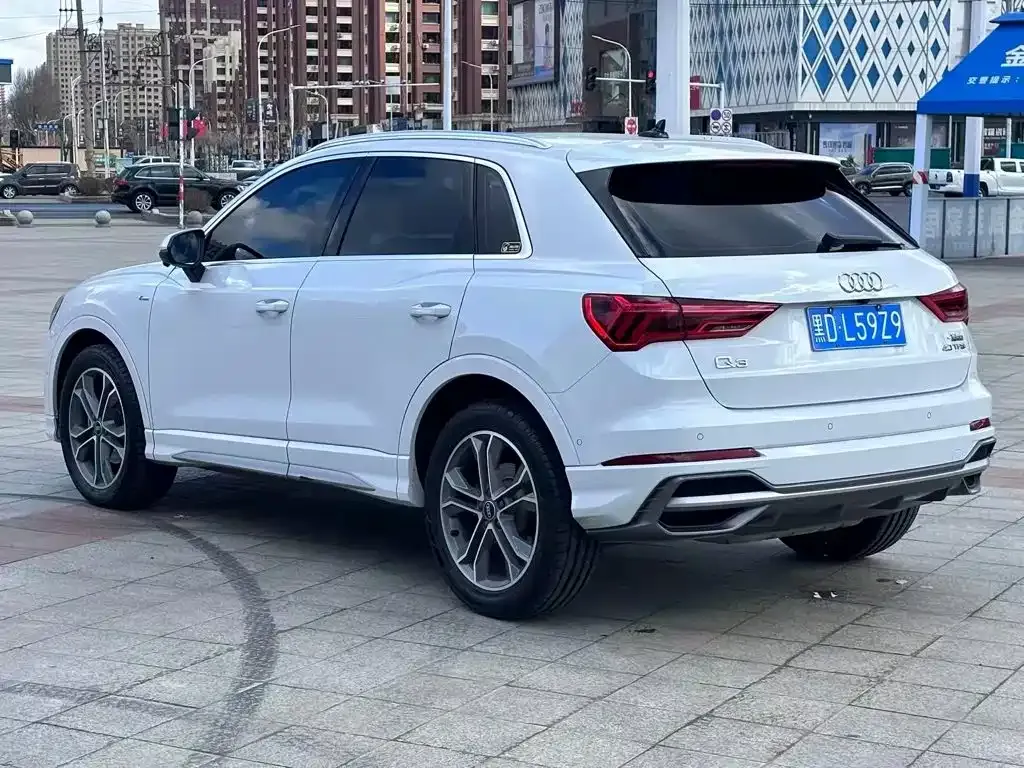 Audi Q3 — фото 7