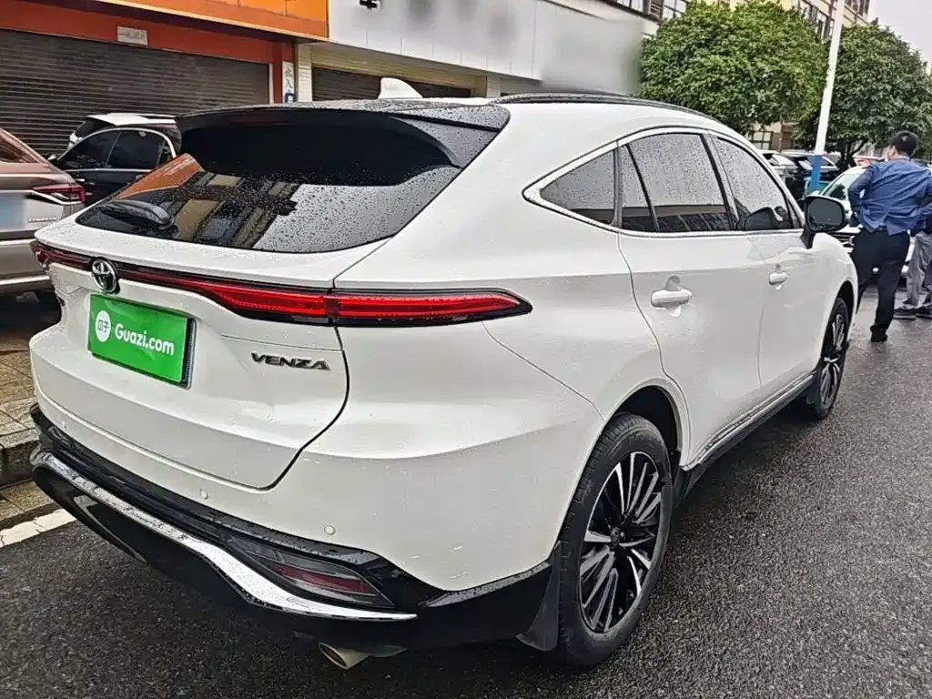 Toyota Venza — фото 10
