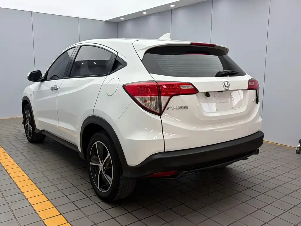 Honda Vezel — фото 3