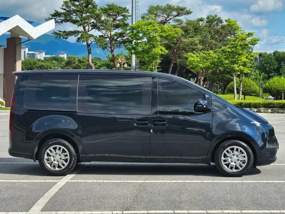 Hyundai Staria — фото 3