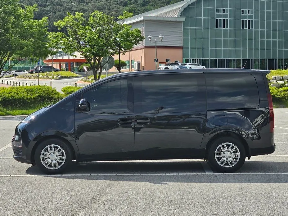 Hyundai Staria — фото 4
