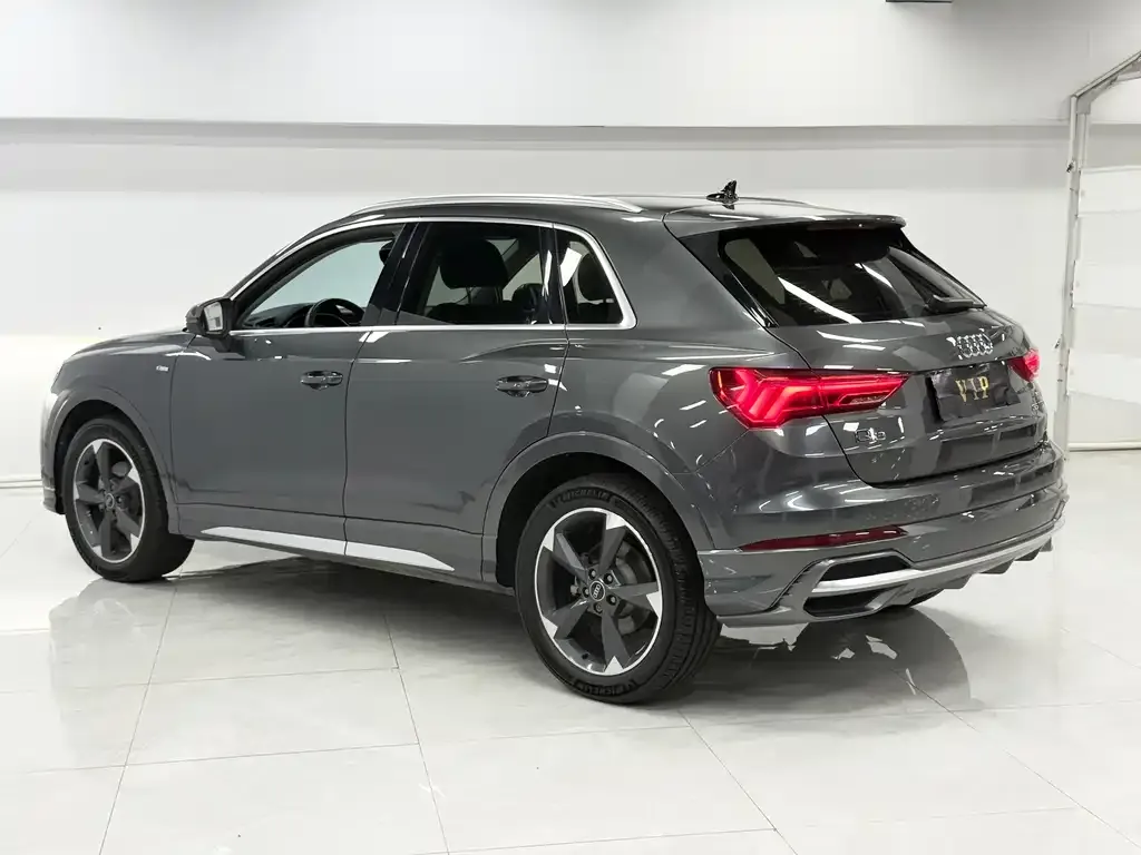 Audi Q3 — фото 3