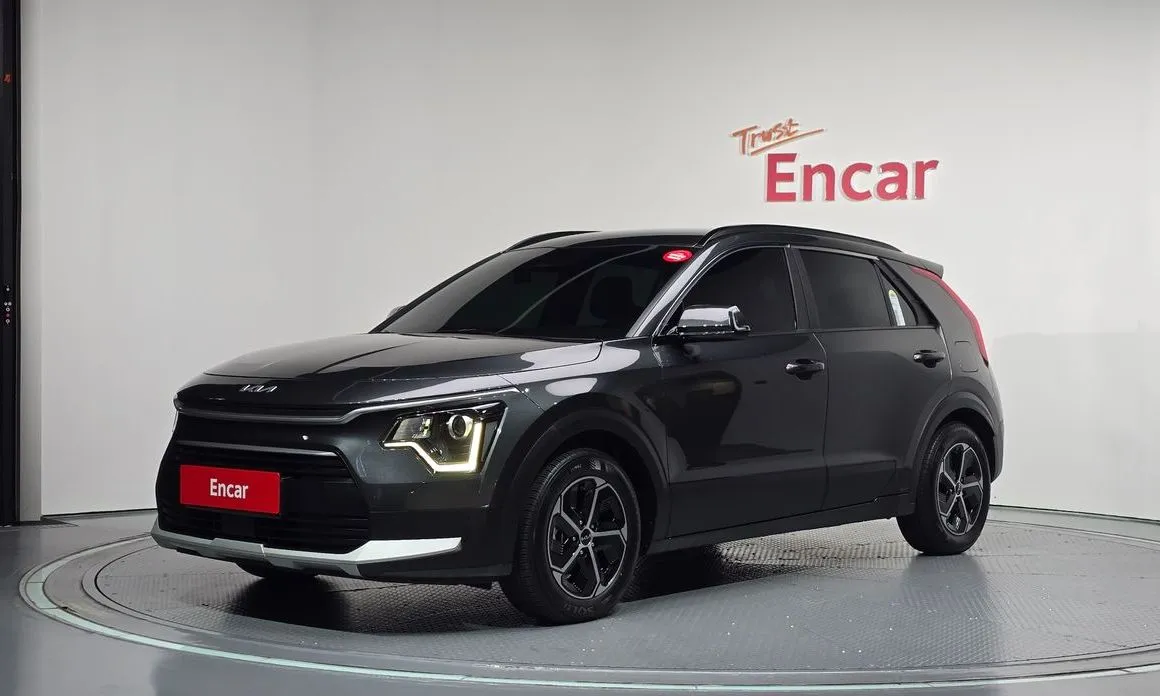 Kia Niro — фото 1
