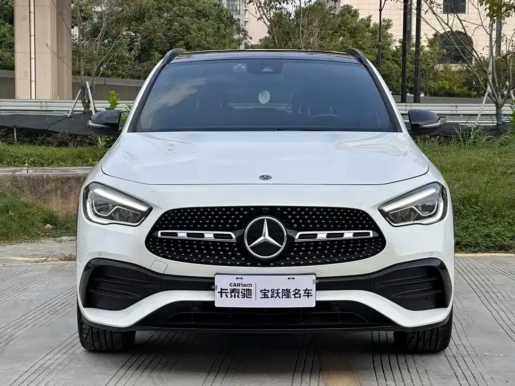Mercedes-Benz GLA — фото 10
