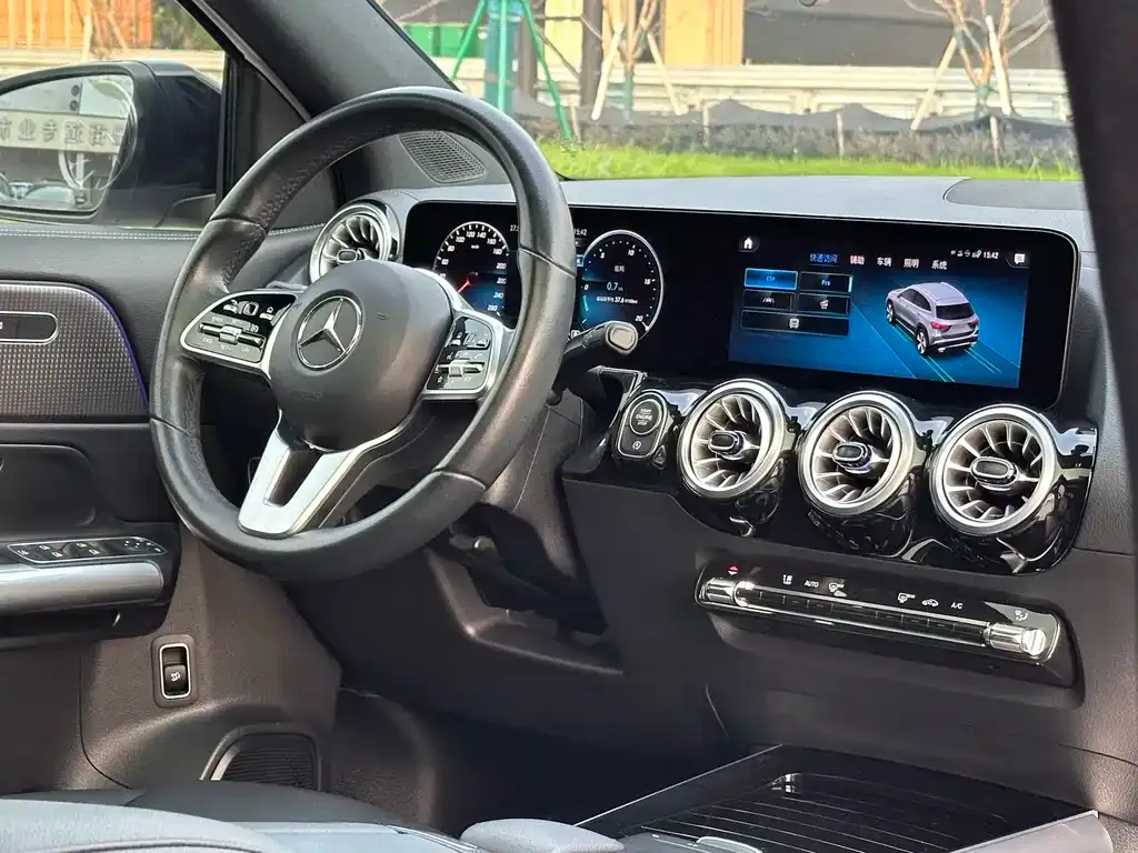 Mercedes-Benz GLA — фото 5