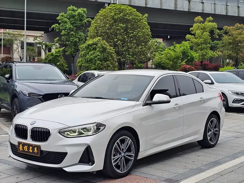 BMW 1 Series — фото 1