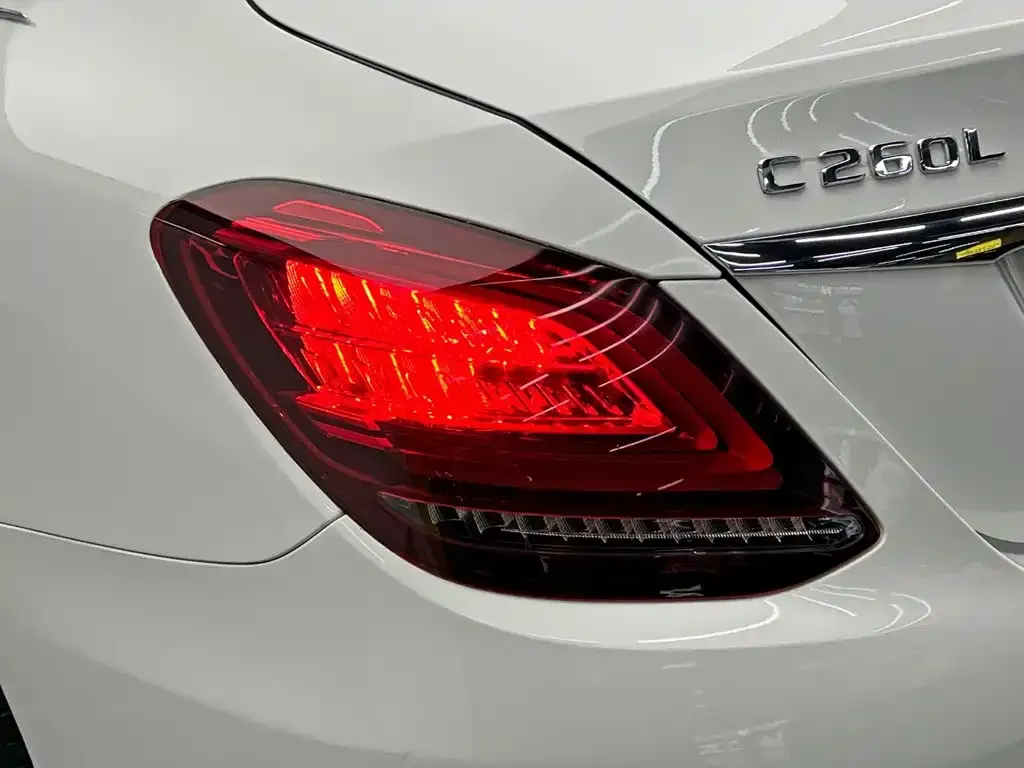 Mercedes-Benz C-Class — фото 8