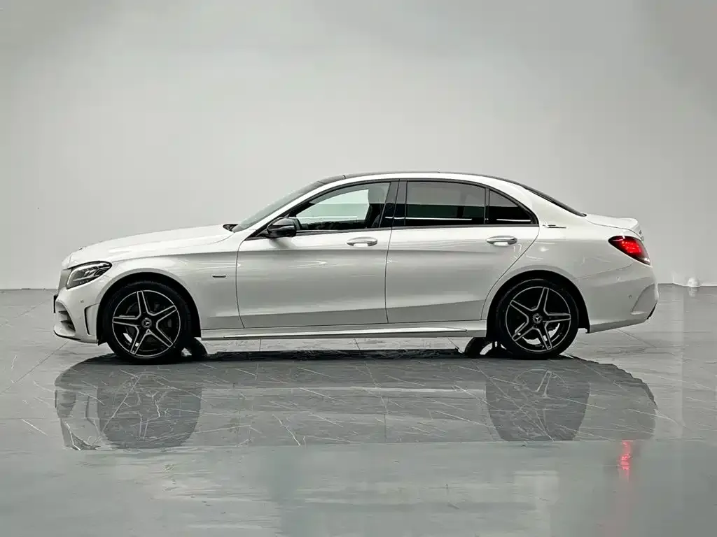 Mercedes-Benz C-Class — фото 10