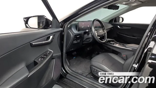 Kia EV6 — фото 6