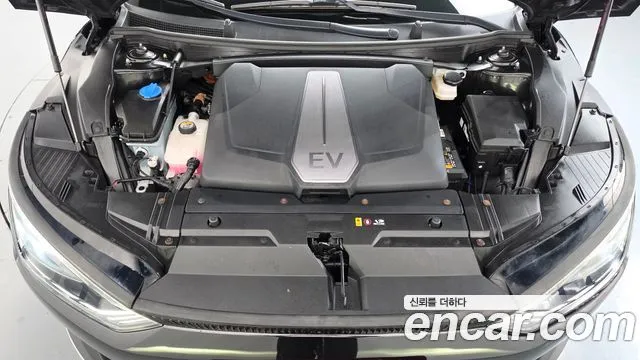 Kia EV6 — фото 7